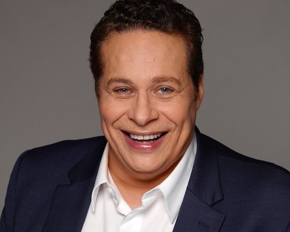 Darryl  Davis
