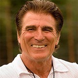 Learn how to book Vince Papale to motivate your company and employees.