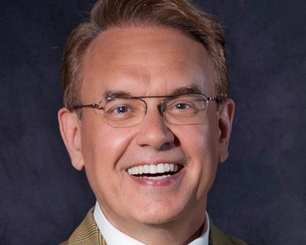 keynote speaker and wellness speaker at eagles talent speakers bureau