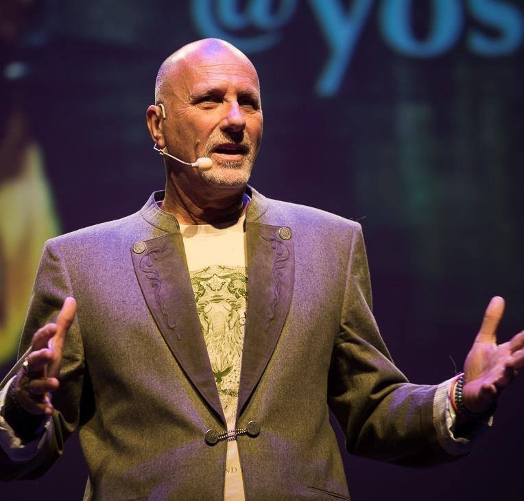 adventurers Yossi Ghinsberg